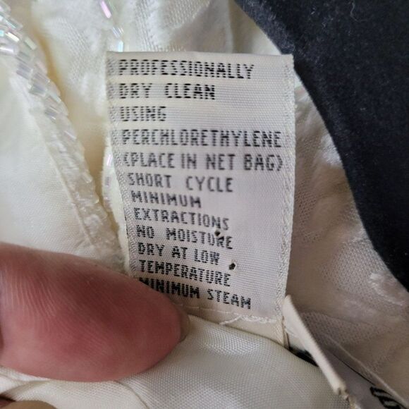 Vintage 80's Marie St. Claire Dress Bride Formal Maxi Embossed Beaded White 6 - Picture 15 of 15